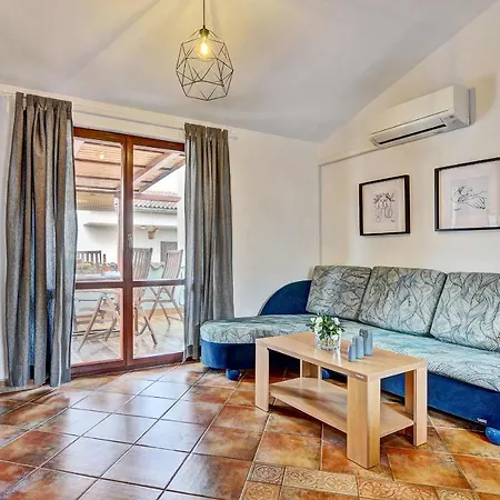 Апартаменты Apartment Adriana Пула