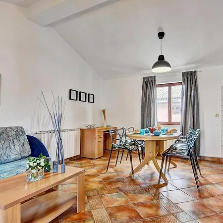 Apartment Adriana Апартаменты *