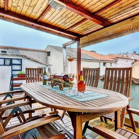 Апартаменты Apartment Adriana *