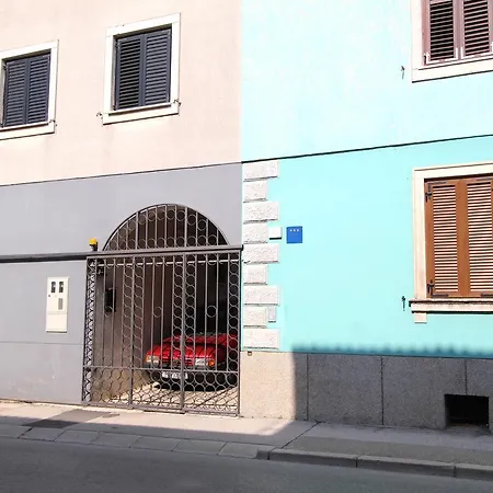 Apartamento Adriana *