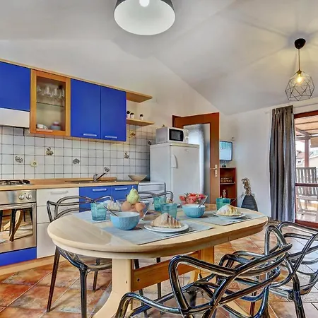 Adriana Apartament *